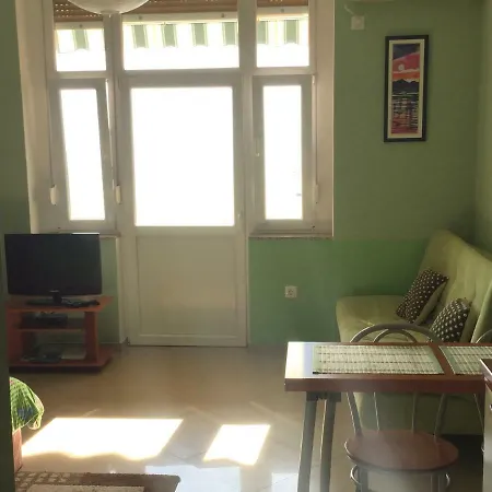 Antonija Apartment *